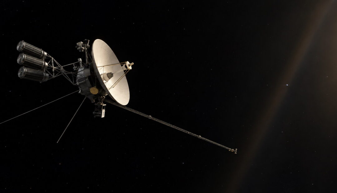 Voyager 1: Το ταξίδι που έκανε τη Γη μια χλωμή μπλε κουκκίδα — Από το πορτρέτο με τη Σελήνη στην εικόνα που άλλαξε τον τρόπο που βλέπουμε τον εαυτό μας