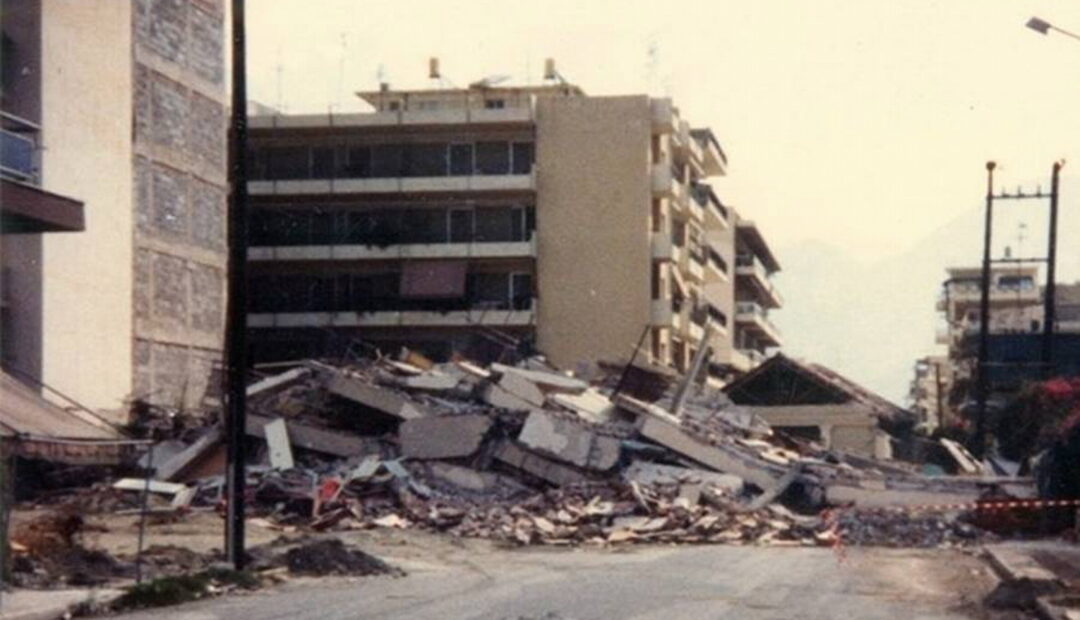 Καλαμάτα, 13 Σεπτεμβρίου 1986: Η νύχτα που η γη γκρέμισε ζωές — 40 χρόνια από τον φονικό σεισμό και τη μεγάλη μάχη μιας πόλης να ξανασταθεί όρθια